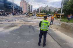 В Киеве перекрыли улицу, общественный транспорт задерживается: что произошло (ОБНОВЛЕНО)