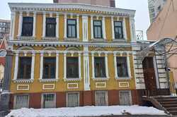 В Киеве начали готовить усадьбу Зеленских к новому строительству (ФОТО)