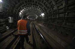 Тоннель метро в Киеве может обвалиться: подробности