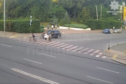 ДТП в Киеве: велосипед и Hyundai не поделили пешеходный переход на Соломенке (ВИДЕО)