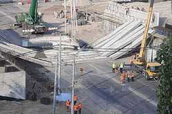 Мосты в Киеве рушатся, мосты в Киеве строятся - кто на этом зарабатывает