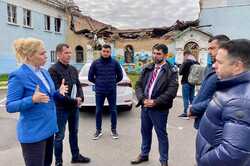 Делегація з Ізраїлю оглянула руїни в Ірпені та була вражена