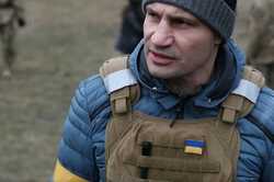 Кличко призвал выехавших киевлян вернуться для обороны Киева