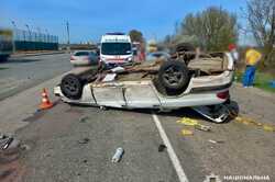 В Киевской области произошла ужасная авария: перекинулся автомобиль