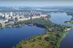 Как в Киеве строят Оболонский пешеходный мост (ВИДЕО)