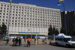 Убрать ограду возле ЦИК в Киеве: новая петиция