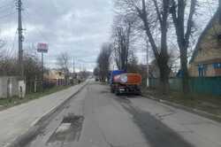Буча возвращается к жизни: уже расчищена дорога, усеянная разбитой техникой врага
