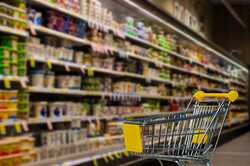 В Киеве продавали поддельные продукты питания: полный список (ФОТО)