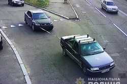 Мужчина с помощью троса угнал чужой автомобиль и спрятал его