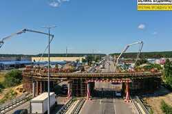 На подъезде к Киеву на эстакаде перекроют движение транспорта