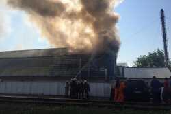 На одном из предприятий Киевской области произошел пожар (ФОТО, ВИДЕО)