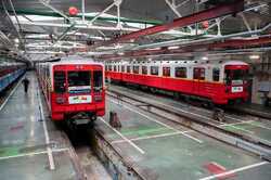 В метро Киева появились новейшие вагоны: где запустили движение (Фото)