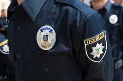 В Киеве мужчина гулял с гранатой по улице