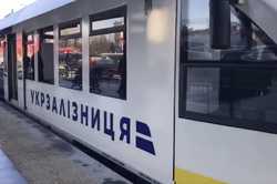 Готовимся ко Дню Независимости: новые поезда Киев-Харьков