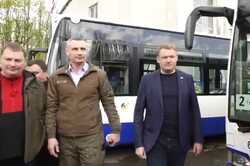 Киев получил от Латвии современные пассажирские автобусы, — Кличко (ВИДЕО)