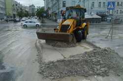 На одной из улиц Киева частично перекрыли движение (ФОТО)