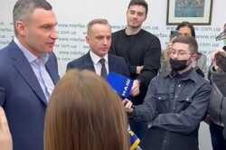 Кличко о давлении Зеленского на Порошенко: от этого конфликта Украина точно проигрывает