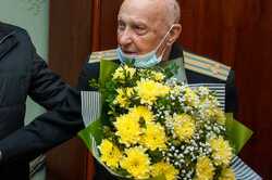 Полковник и ветеран войны: в Киеве мужчина отметил 100-летний юбилей (Фото)