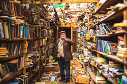 Ради строительства ТРЦ: в Киеве снесут книжный рынок 