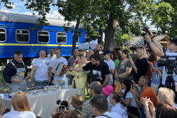 В Ирпене известный повар Эктор Хименес Браво устроил пикник (Фото) 