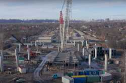 З’явилися нові кадри з будівництва Подільського мосту у Києві (ВІДЕО)