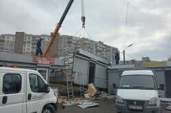 В Киеве снесли МАФы на рынке на Троещине: что будет на их месте 
