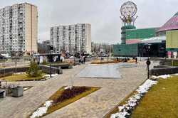 Киевляне обеспокоены застройкой у сквера на Оболони