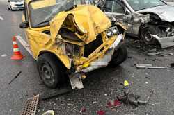 Уснул за рулем: в Киевской области столкнулись пять автомобилей