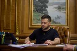 Зеленский присвоил почетное звание полку из Киевской области: подробности 