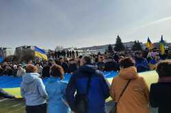 В Славутиче местные жители вышли на митинг против российских оккупантов (Фото) 