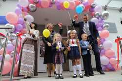 Кличко открыл в Киеве современную школу: как она выглядит (ФОТО)