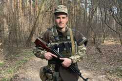 Депутат Киевсовета поехал воевать на фронт в составе теробороны (Фото) 