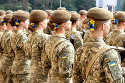 В Киеве запускают производство военной формы для женщин (ФОТО)