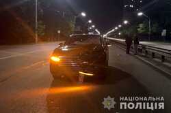 В Киеве автомобиль сбил насмерть человека: в полиции сообщили подробности