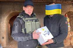 Волонтеры поставили из-за границы пленку для затяжки окон, она сейчас очень необходима, - Палатный