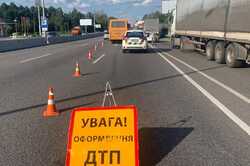На трассе под Киевом столкнулись автобус и грузовик (ФОТО)