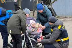 В Киевской области продолжаются бои с российскими оккупантами и эвакуация населения