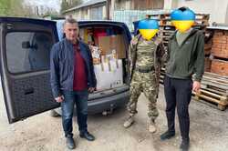 Волонтеры передали защитникам военное снаряжение, а медикам – хирургическое оборудование (ФОТО)