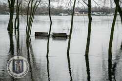 В Киевской области и в столице растет уровень воды в реке Днепр: какие угрозы