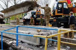 У передмісті Києва відкрили рух вже на другому тимчасовому мосту