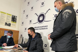 Братья Кличко призвали вступать в ряды территориальной обороны: «Защитим Украину вместе!» (видео)