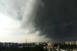 В Киеве объявили штормовое предупреждение: опять грозы