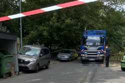 Столичный мусоровоз оставил ребенка без матери 