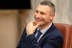Кличко возвращается к работе после ковида: «Все хорошо, вируса нет»