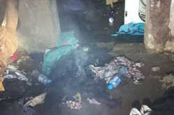 На Київщині у підвалі ледь не згоріла бездомна жінка 