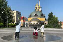 Малышей-основателей Киева к празднику нарядили в вышиванки (ФОТО)