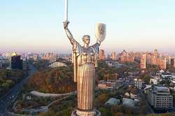 В Дії стартовал опрос о судьбе щита с гербом СССР на монументе Родина-мать в Киеве: подробности