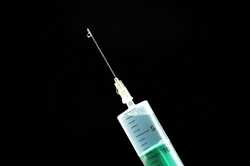 В Сети сообщают о смерти мужчины после вакцинации в Броварах: комментарий полиции (ФОТО)