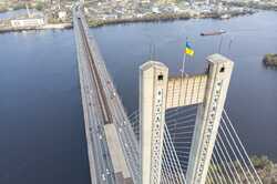 В Киеве закроют движение по Южному мосту: подробности 