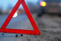 У Києві з розбитого в ДТП авто врятували жінку та дитину